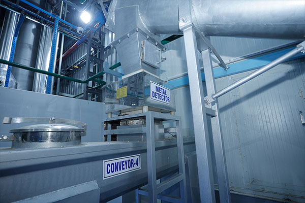 Salt spray chamber